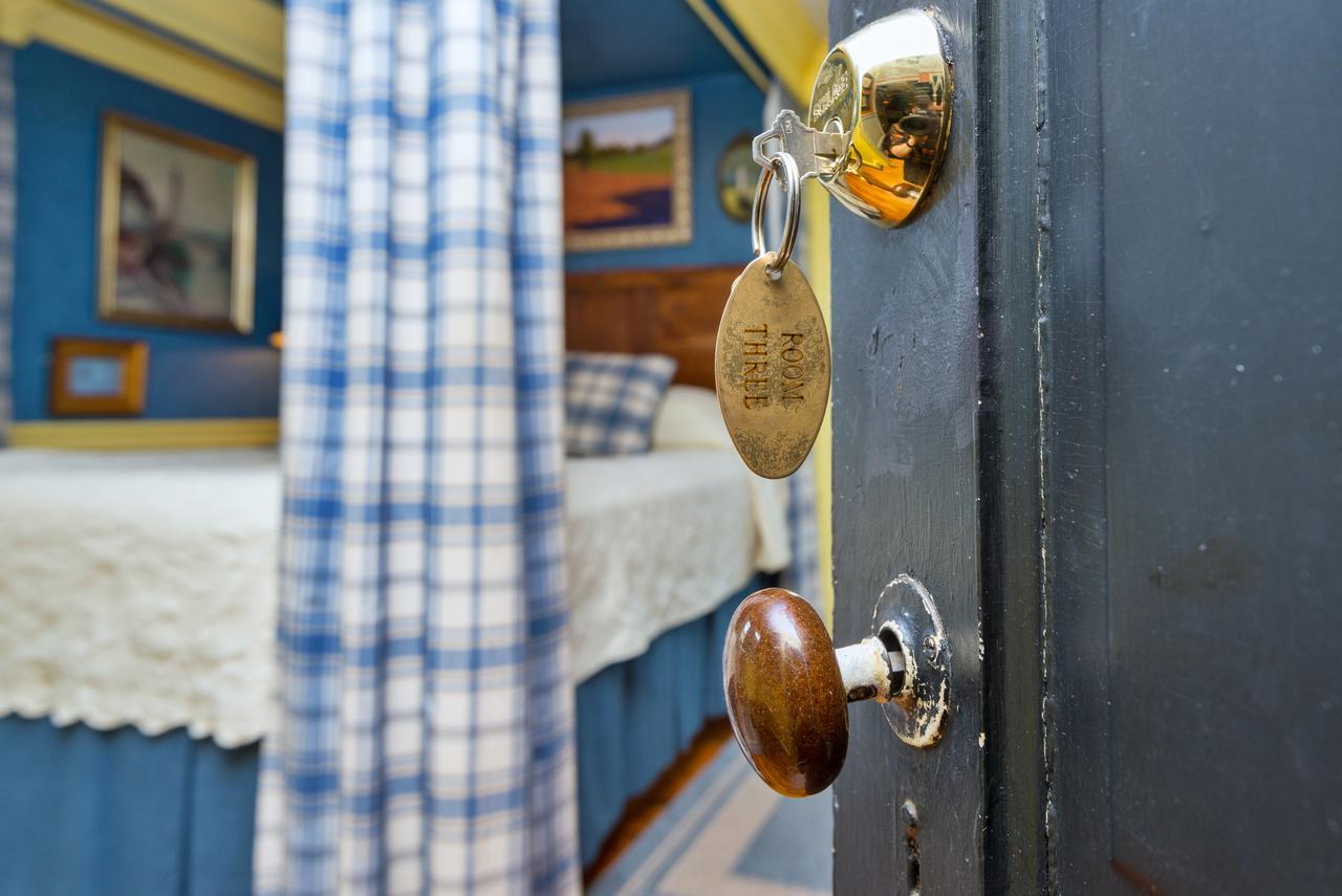 Porches On The Towpath Main House Bed and Breakfast New Hope Εξωτερικό φωτογραφία
